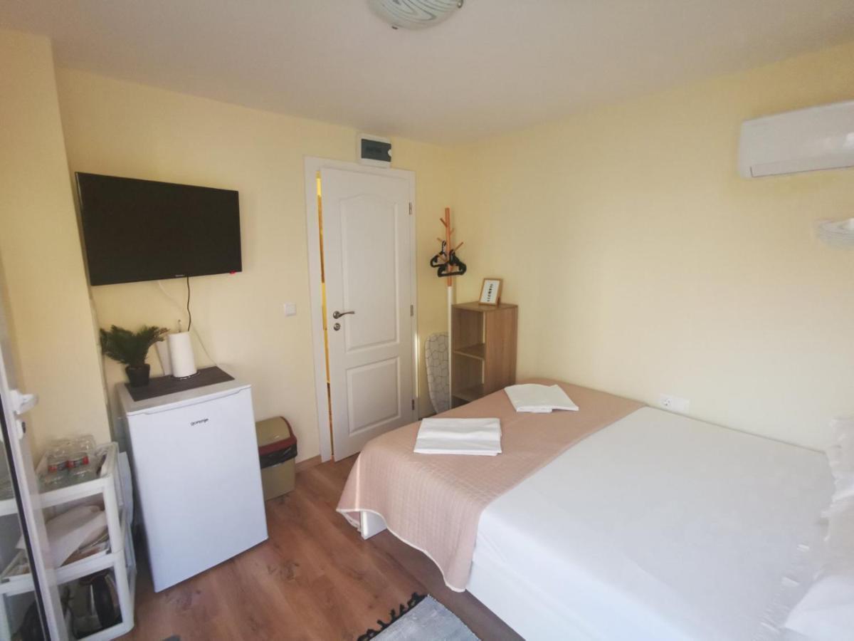 Damaris Hotel Sozopol Bagian luar foto